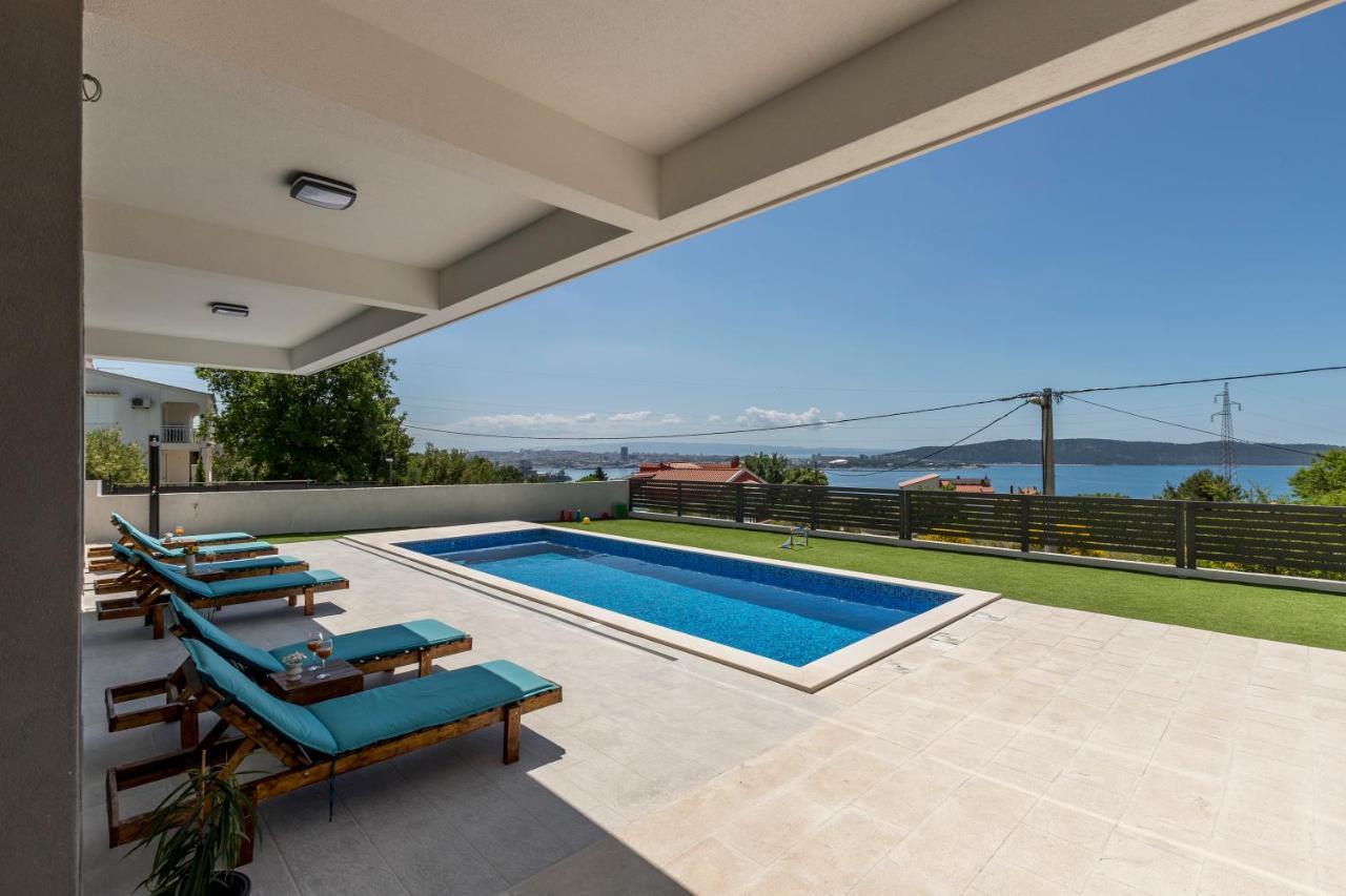 Luxury Villa La Nonna Ana - Heated Pool, Sea View, Near Split Каштела Экстерьер фото