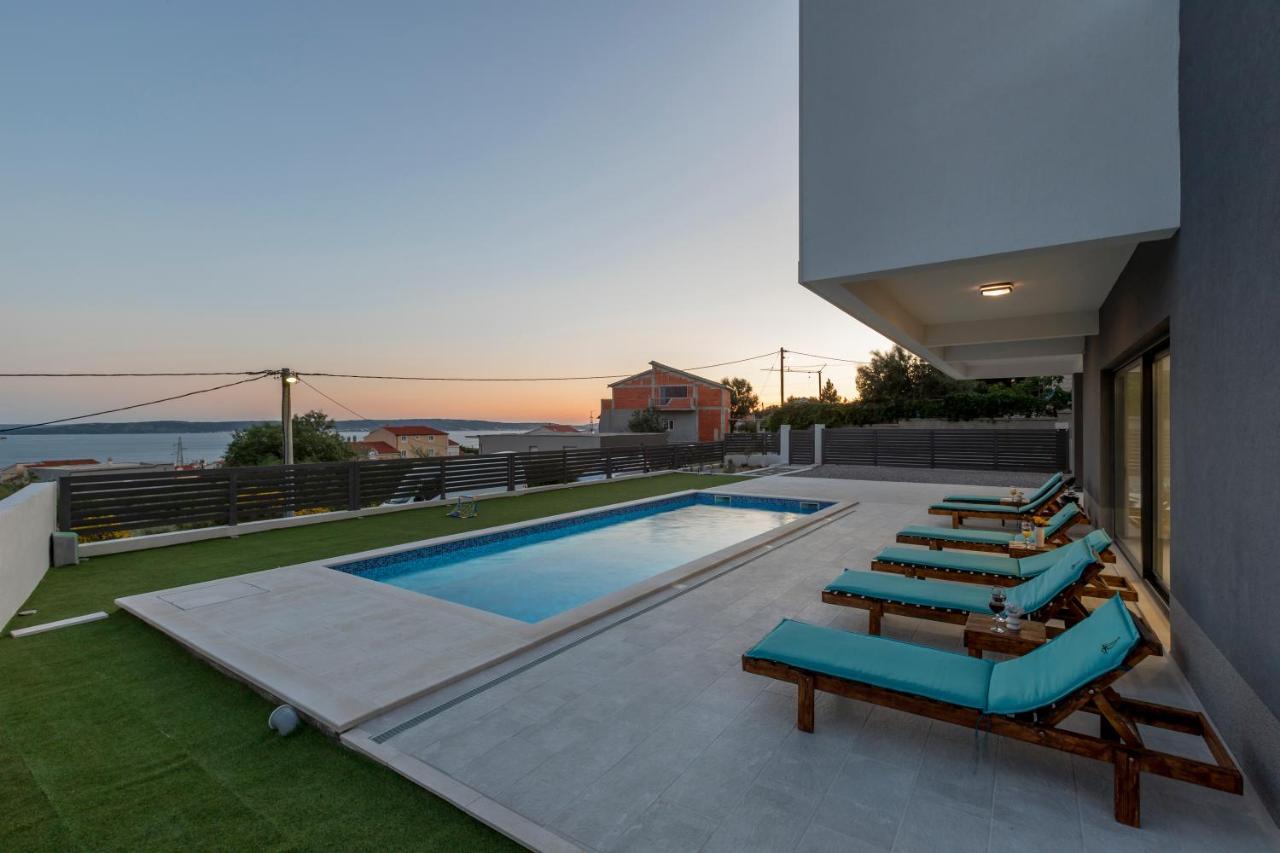 Luxury Villa La Nonna Ana - Heated Pool, Sea View, Near Split Каштела Экстерьер фото